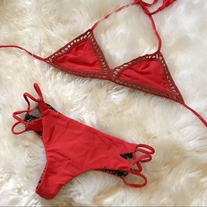 Acacia hibiscus Andy’s top (xs) & Kauai bottom (s)